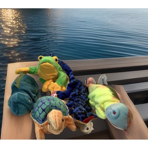 Ty Beanie Babies ~ Lizzy - Peekaboo - Iggy- Smoochy - Iggy - Picture 1 of 3